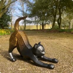 CHAT ETIRE EN RESINE